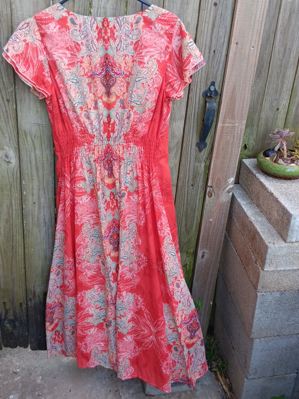 Reba 🎂 Coral Lace-Detail Maxi Dress - Picture 2 of 13